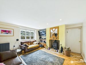 Sitting Room- click for photo gallery